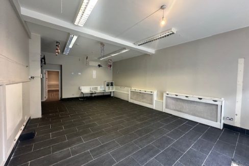 9eastbarnetroad3