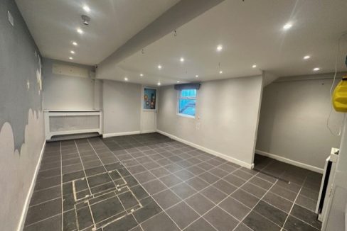 9eastbarnetroad6