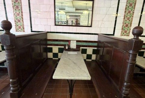 74chapelSeat